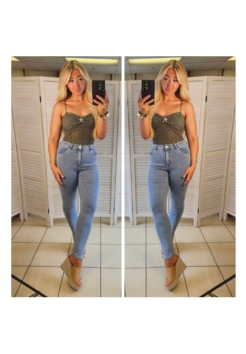 CURVY DIVA SKINNY JEANS - LIGHTWASH DENIM BLUE