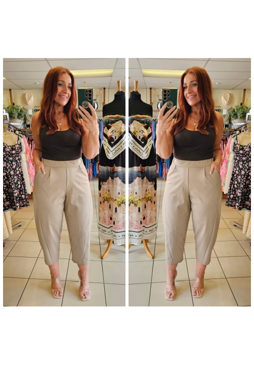 CHIC AND SCULPTED BARREL LEG TROUSER - BEIGE