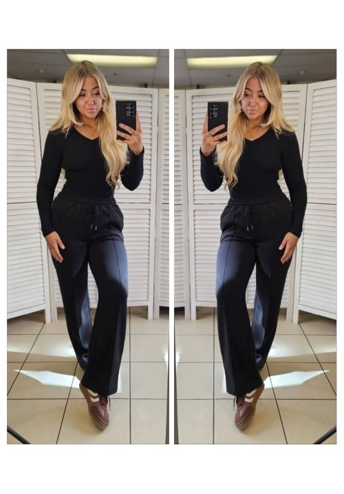 THE HOLLY JOGGER - BLACK