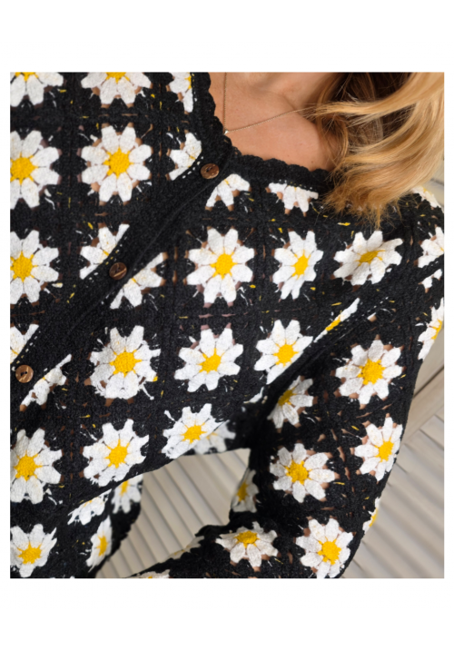 DAISY DAZE CROCHET CARDIGAN 