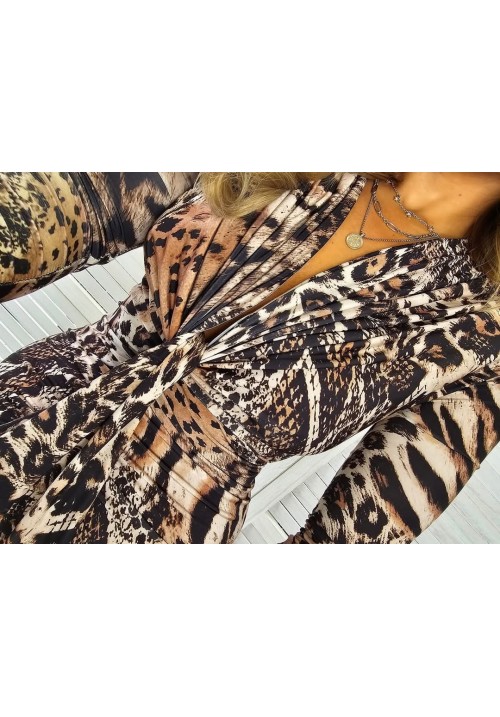 TWIST ON A CLASSIC LONG SLEEVE DRESS - ANIMAL PRINTED 