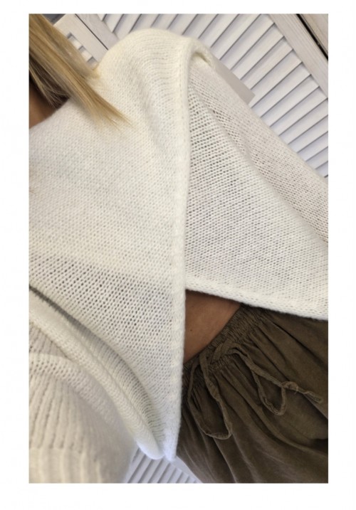 WRAP STAR KNITTED JUMPER - CREAM