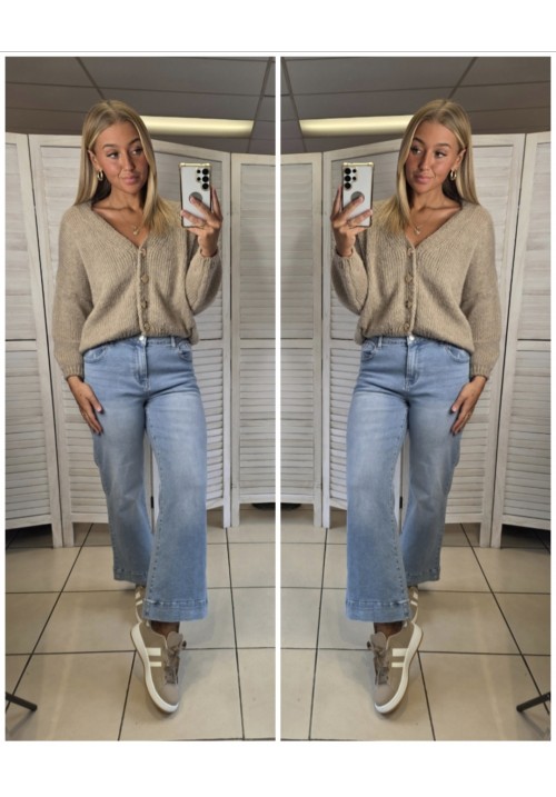 DREAMY DENIM JEANS - LIGHT WASH BLUE